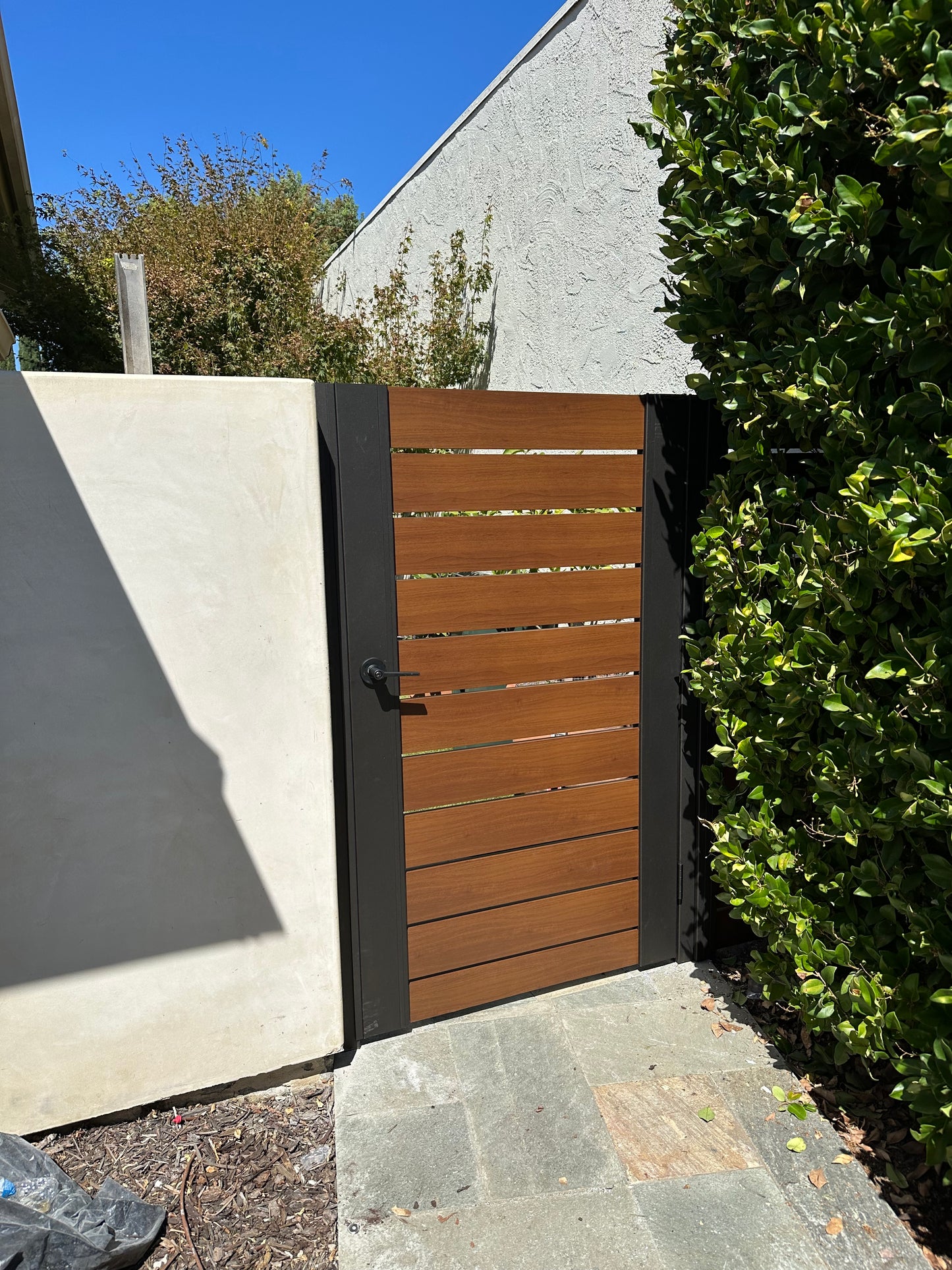 Alumission Aluminum Gate Kit. Powder Coated (Side Gate/Yard Gate) Los Angeles Style